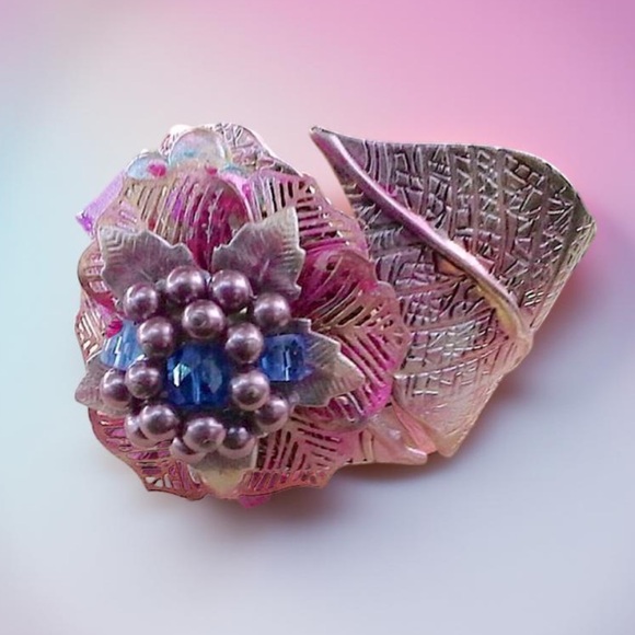 Floral Cuff, One of a kind Flower Cuff HANDCRAFTED - Picture 8 of 15